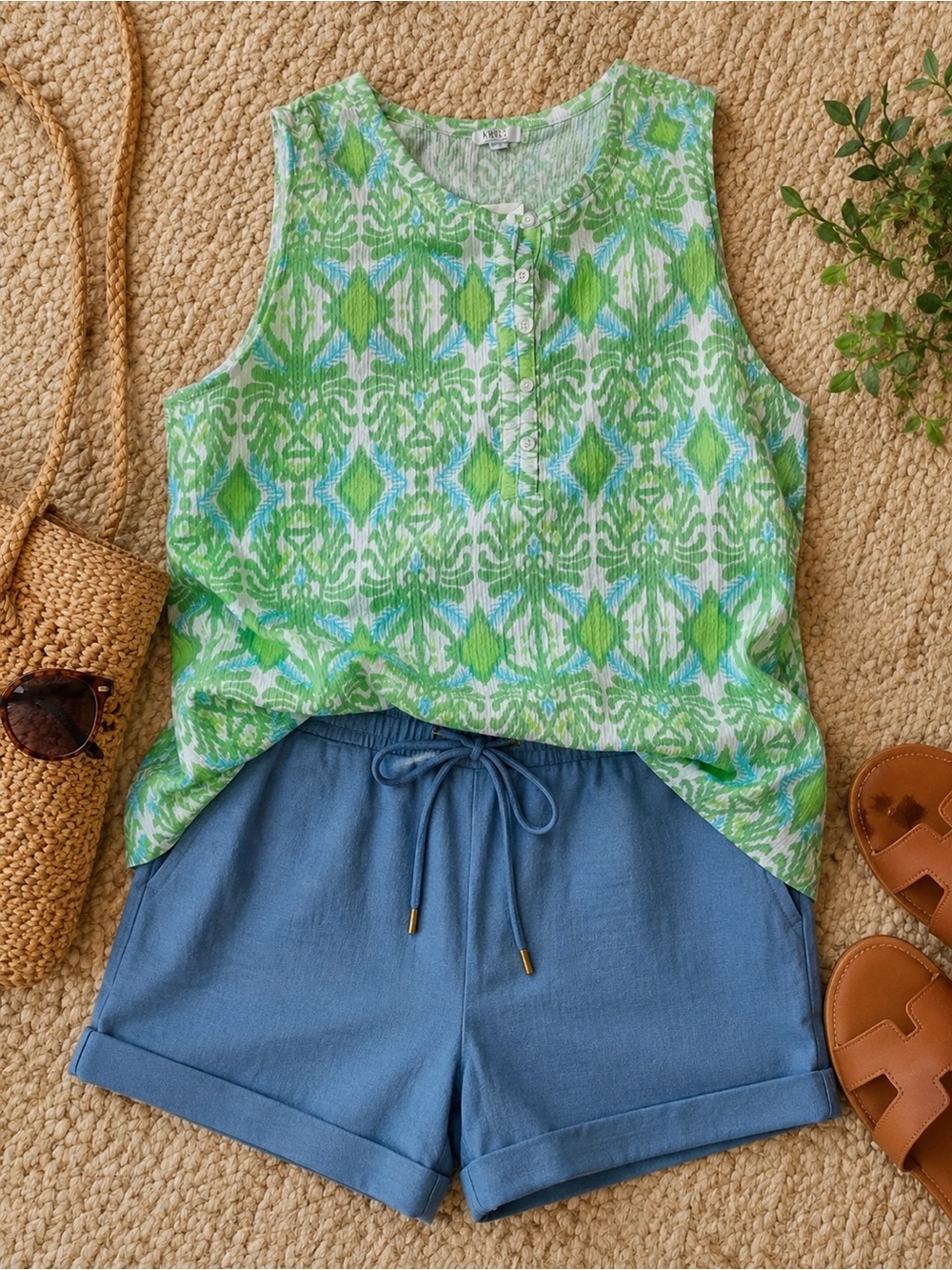 Kaktus Green & Aqua Patterned Sleeveless Top